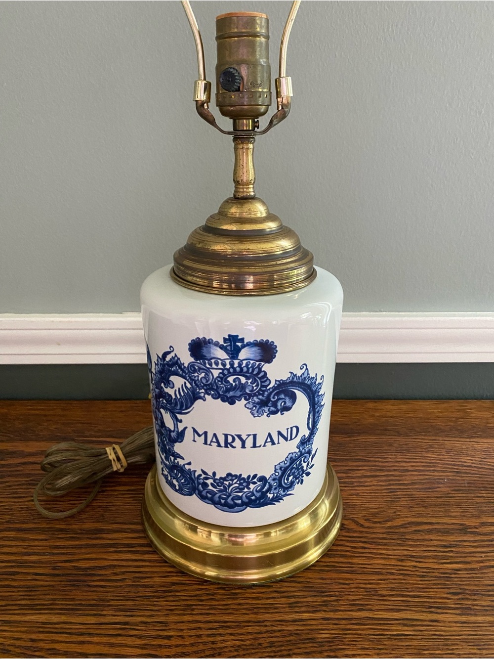 Vintage Delft MARYLAND Tobacco Jar Table Lamp Blue and White Lamp